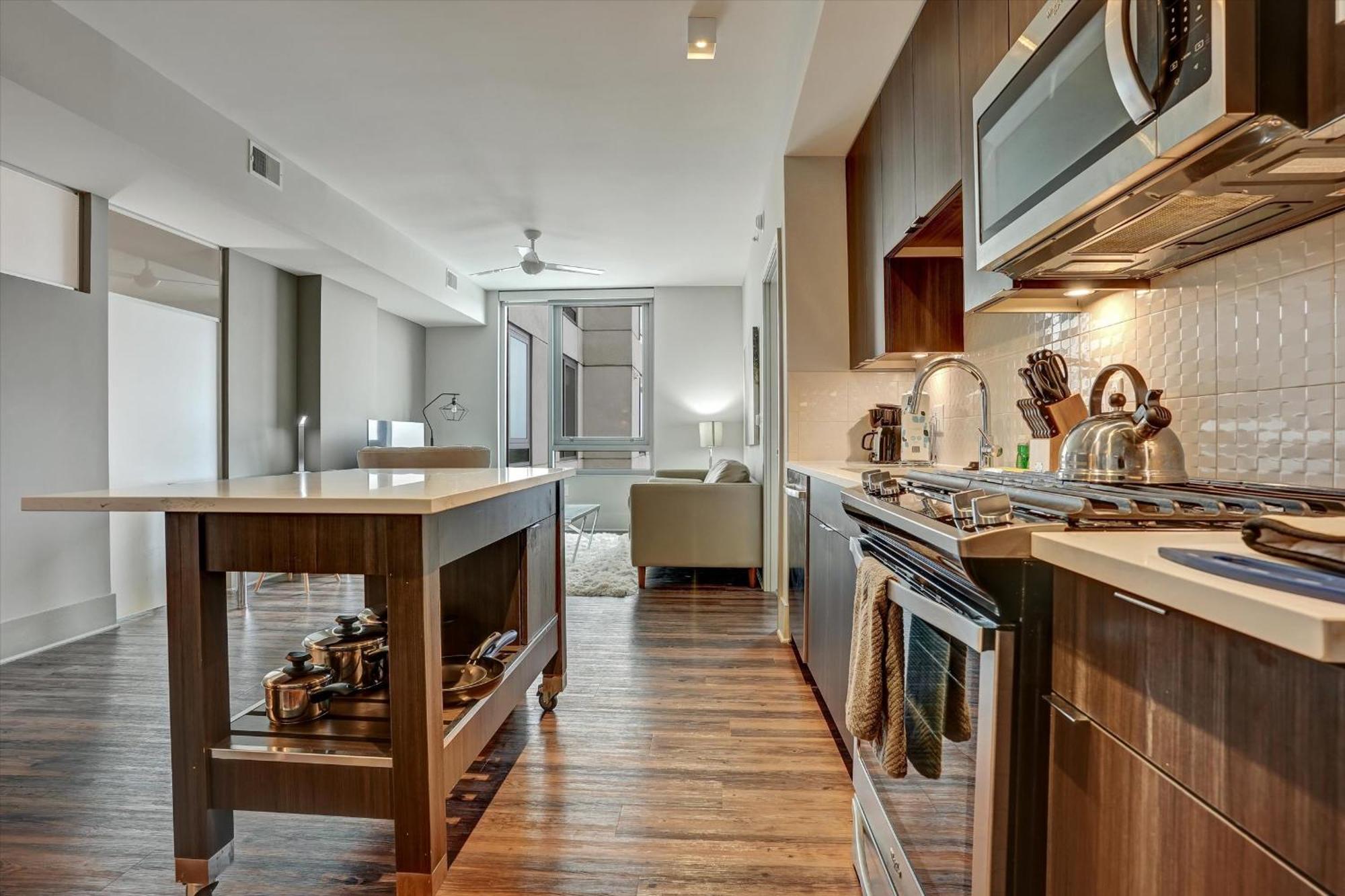 Global Luxury Suites Buckhead แอตแลนตา ภายนอก รูปภาพ