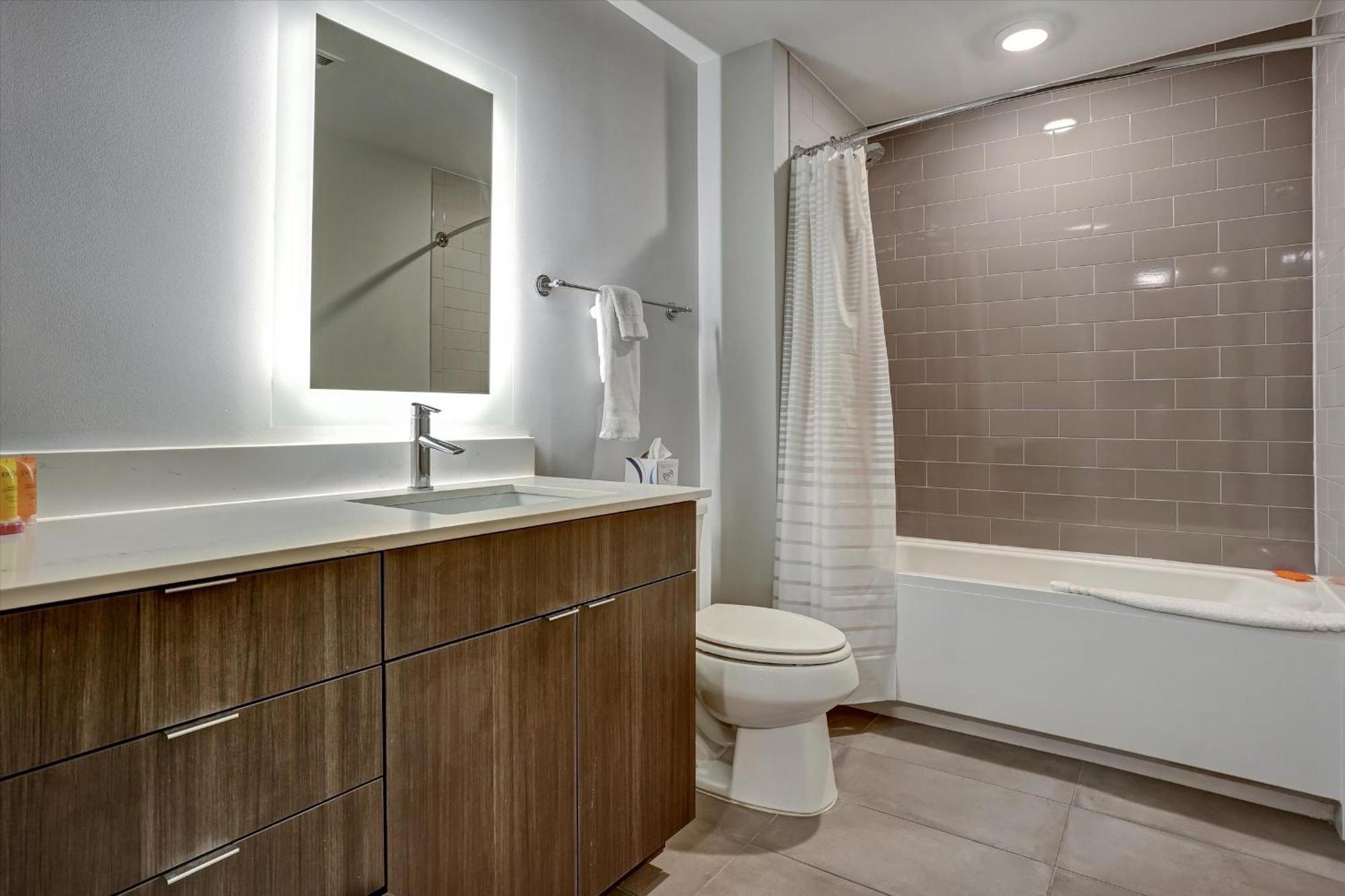 Global Luxury Suites Buckhead แอตแลนตา ภายนอก รูปภาพ