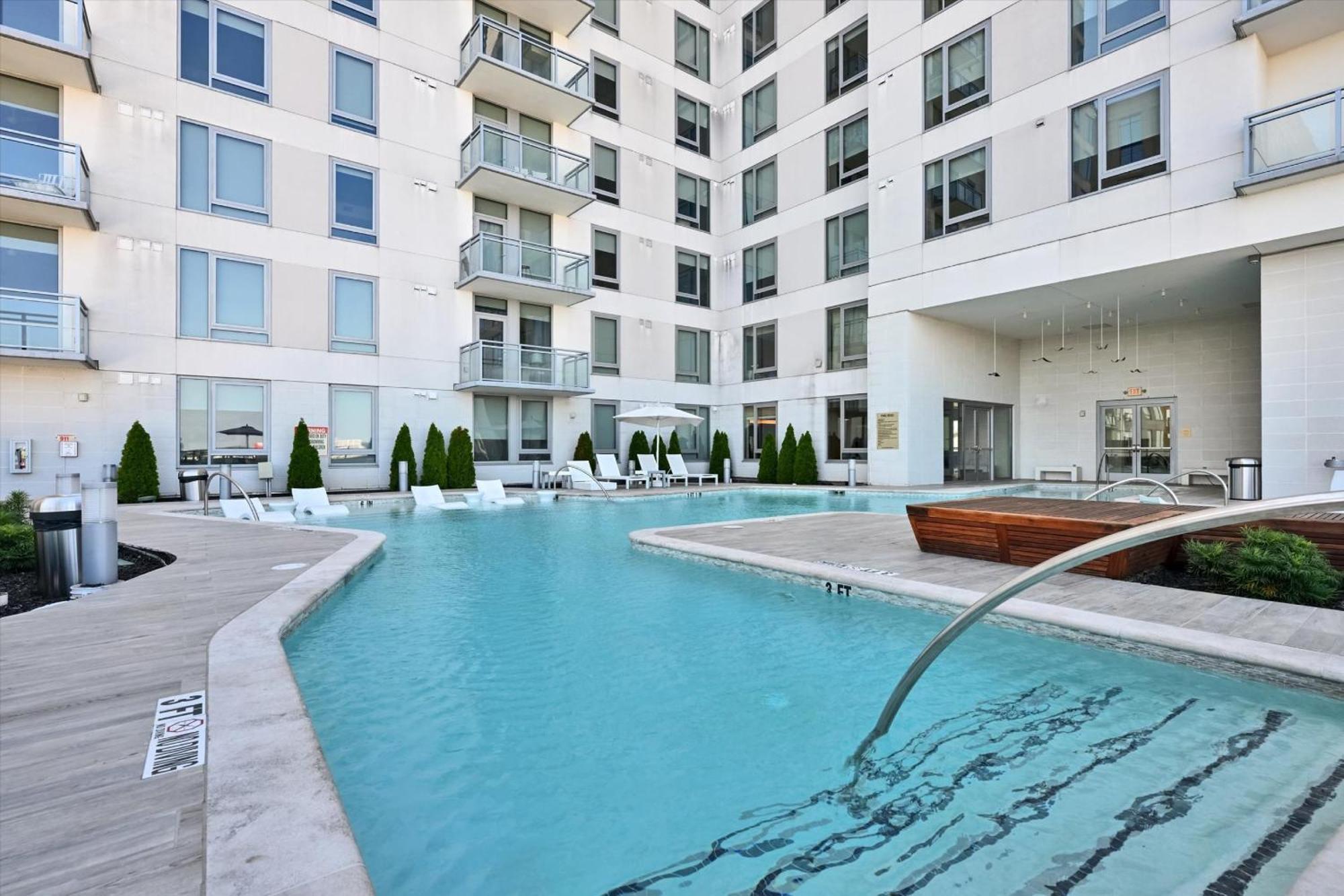 Global Luxury Suites Buckhead แอตแลนตา ภายนอก รูปภาพ